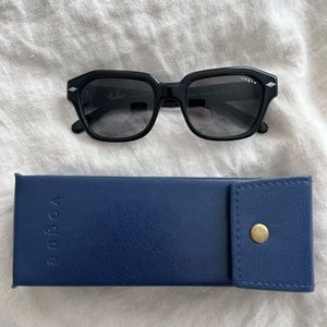 HAILEY BIEBER X VOGUE SUNGLASSES